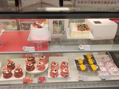 面包甜点陈列柜-BreadTalk面包新语·烘焙蛋糕(海岸城店)