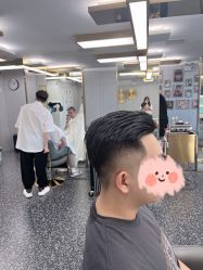 -即型男士理发工作室