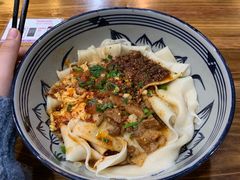 -华中科技大学东三学生食堂