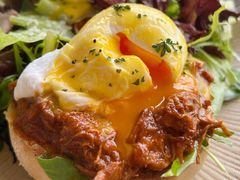 疯狂手撕牛肉班尼迪克蛋-The Rug Cafe(王府中环店)