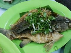 -明记烧鱼美味店