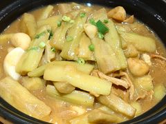 灰树花茄煲-敏珠拉姆藏餐·南京厨房(富春江东街店)