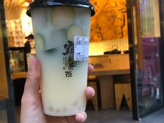 -霸王茶姬(南亚风情第壹城店)