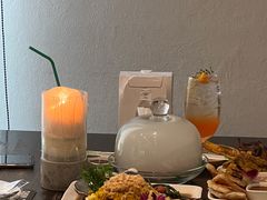 -Chom Cafe and Restaurant