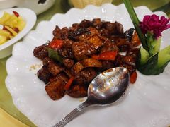 -山明水秀大饭店