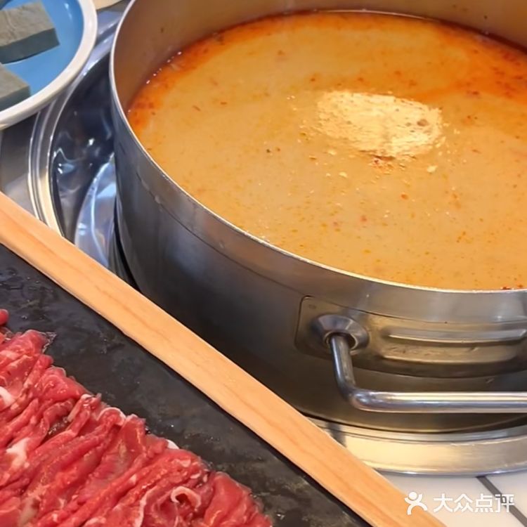 吃上了！原来三亚的糟粕醋火锅这么好吃啊！！