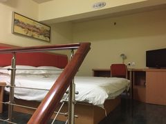 -如家酒店(上海陆家嘴东方明珠浦东大道地铁站店)