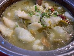 -周鱼小馆石锅酸菜鱼(活力汇店)