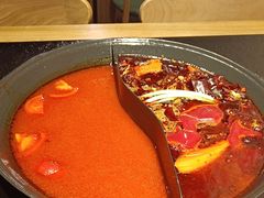 -鹿鸣山草本茶香火锅(园西路店)
