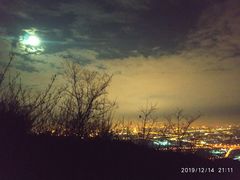 -鬼笑石后山停车场