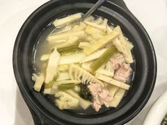 -围龙屋客家食府(福田店)