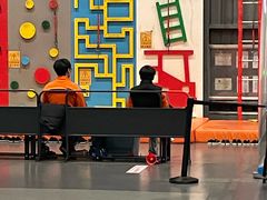 -极限PLAY运动娱乐新世界·团建派对潮玩休闲馆·室内蹦极高空游乐园