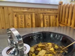 -屯老二农家铁锅炖·行业领军者(梅江店)