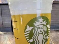 金芒凤梨茶云-星巴克(温州龙湾万达店)