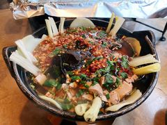-何师烧烤·香辣蟹·川菜·30年老品牌(太古里旗舰店)
