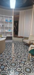 -PE SALON 
