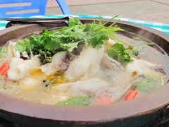 -九门寨石锅鱼烤鱼