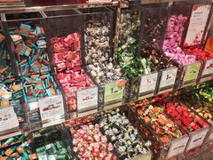 -VENCHI 闻绮(广州太古汇店)