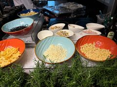 -怡咖啡海鲜自助餐厅(浦东香格里拉店)