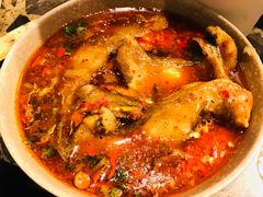 -肖肖酸萝卜鱼火锅(总店)