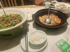 -绿草地·湘菜(酃湖师院店)