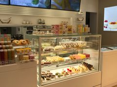 面包甜点陈列柜-好利来(靖江路店)