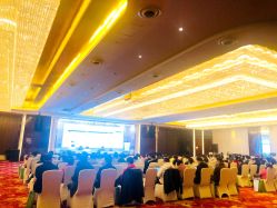 -成都世外桃源酒店-宴会厅·草坪婚礼·会议活动