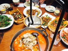 -老滇山寨•云南特色菜•地方菜•民族风情歌舞表演(金碧店)