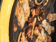 -三国惹火烤肉·中日韩烤肉集合店(百草路店)