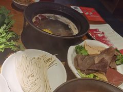 -呷哺呷哺(融创茂店)