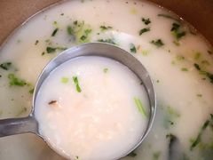 鱼汤泡饭-小北江河鲜(新城店)