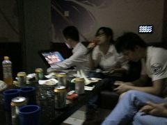 -皇家派对KTV(大润发店)