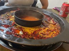 -黄潇洒老火锅(九眼桥宏济巷店)