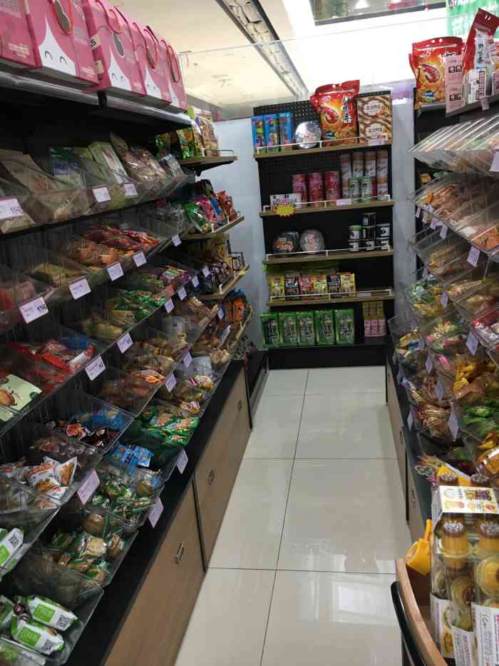 悠百佳零食连锁(黄埭中翔店)-"东西都挺好吃的,相比来伊份真的是良心