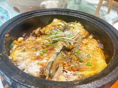 -巷子里小酒馆(繁荣路店)