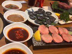 -炼火烤肉店
