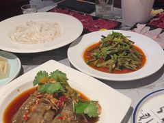 -匠心牛公馆·潮汕牛肉海鲜火锅(索菲特店)