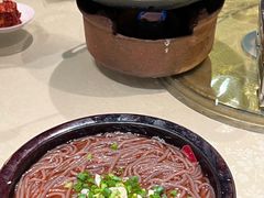 -帅巴人舅母子腊蹄民俗村