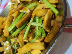 辣炒千页豆腐-忆外婆徐州菜·地锅鸡·生日宴(吴庄店)