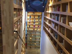 -新华书店(解放中路店)