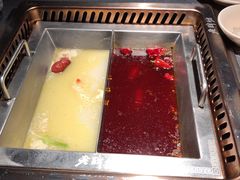 -老牌坊云南鱼豆花火锅(哈西万达店)