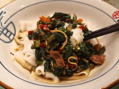 黄瓜皮炒牛肉干拌粉-刘氏三和面馆