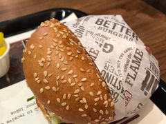 -The Habit Burger Grill 哈比特汉堡(世博店)