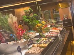 -钱小奴海鲜自助黑金店(杭州滨江龙湖店)