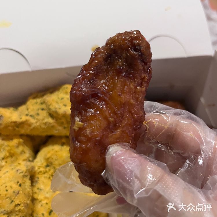 终于知道正谈炸鸡为什么火了！巨好吃家人们[流泪]