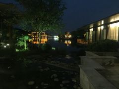 -上海怡沁园度假酒店