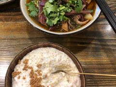 奶嚼口拌炒米-格日勒阿妈蒙古厨房(大召店)