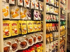 -名创优品(惠州华贸购物中心店)