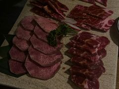 -大牛焱烧·和牛·海鲜炭火烧放题