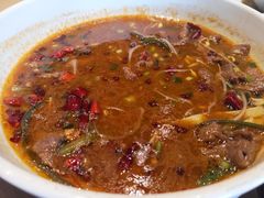 水煮牛肉-大食代美食广场(迪士尼小镇店)